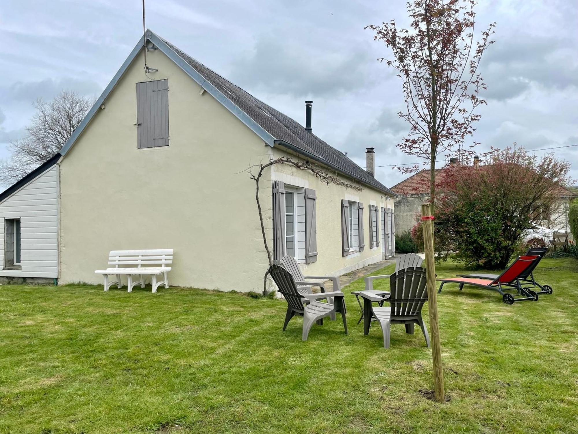 La Maison Des Declos Avec Parking Prive Байо Екстериор снимка